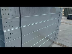 বায়ুচলাচল বা ছিদ্র গর্ত সহ ইনডোর আউটডোর হট ডুব গ্যালভানাইজড তারের ট্রে